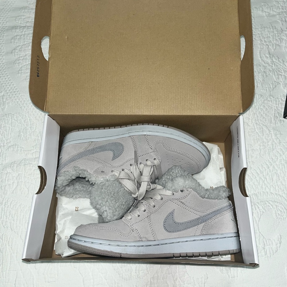 Nike Jordan 1 Light Gray Fleece Sneakers